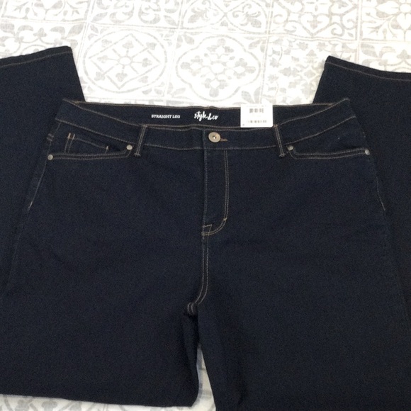 Style & Co. Denim - New! Style & Co women’s jeans. Straight leg size 18.